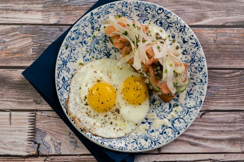 smoked salmon grit cake & eggs